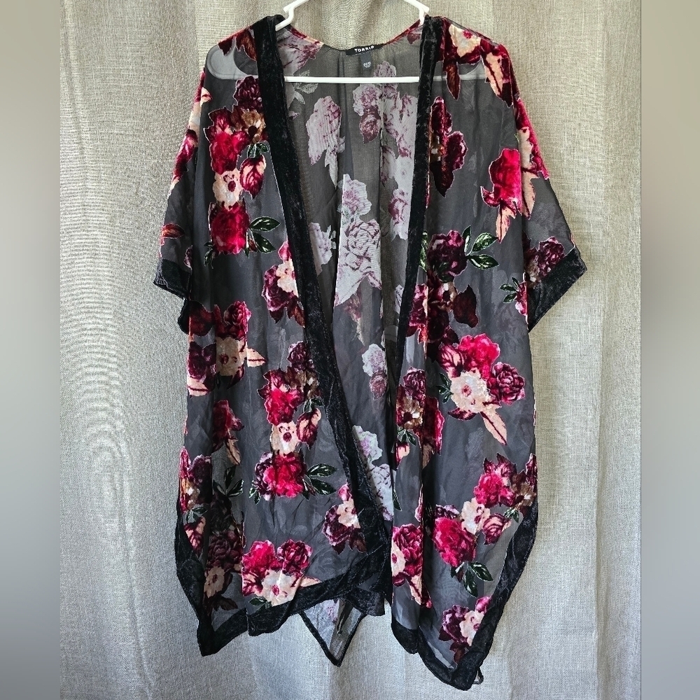 Torrid Burnt Velvet Kimono Size 00 (L) Open Front Sheer Floral Whimsigoth Fairy